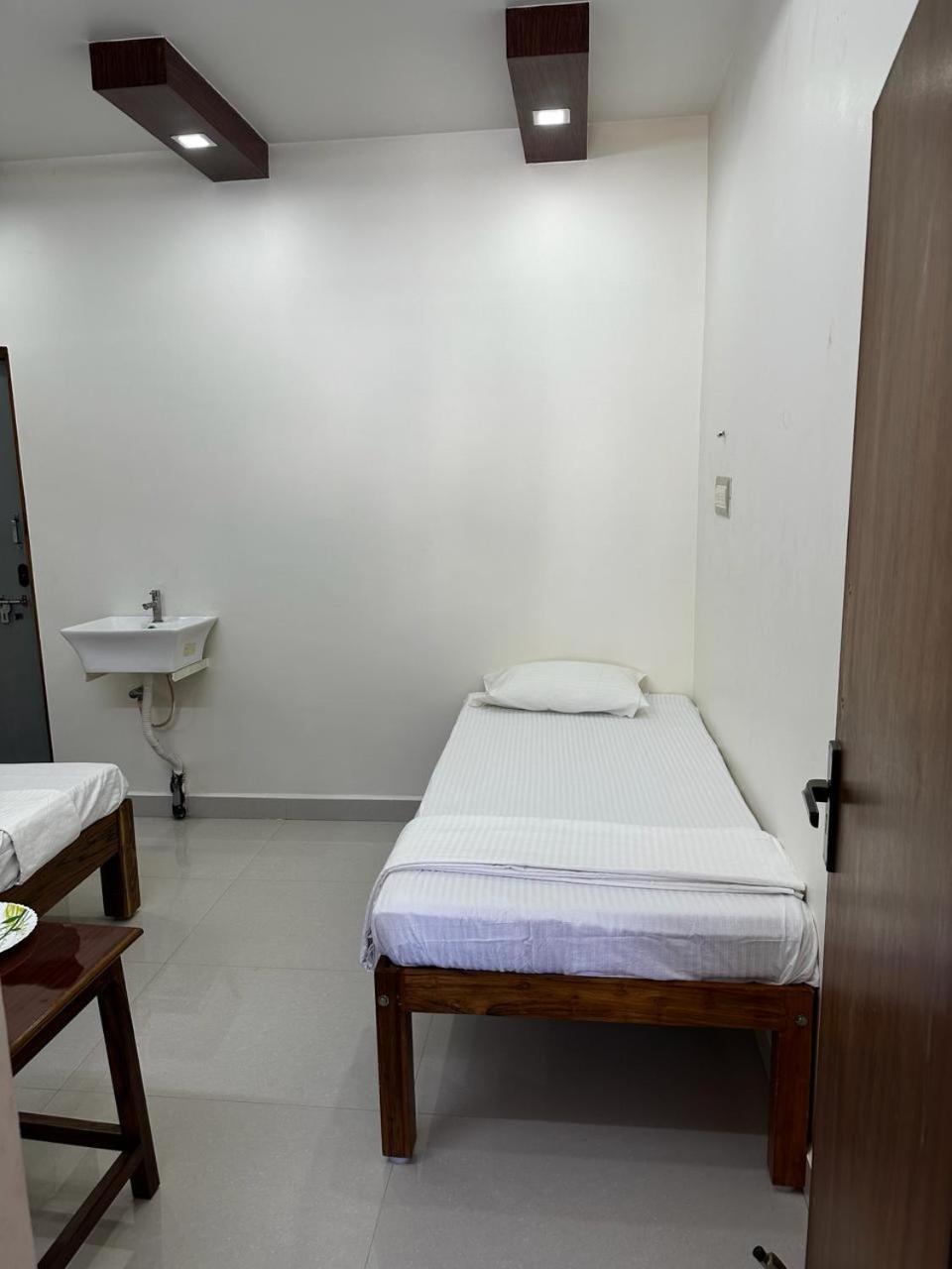 Temple View Home Stay Tiruvannāmalai Zewnętrze zdjęcie