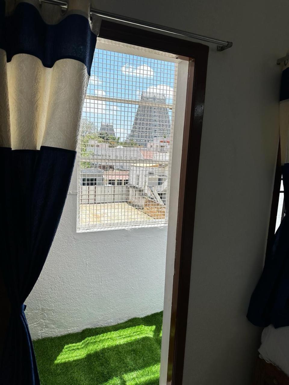 Temple View Home Stay Tiruvannāmalai Zewnętrze zdjęcie
