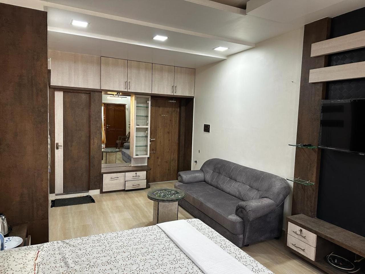 Temple View Home Stay Tiruvannāmalai Zewnętrze zdjęcie