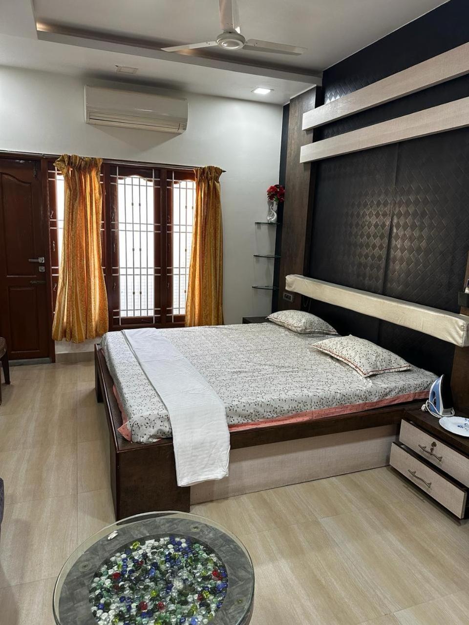 Temple View Home Stay Tiruvannāmalai Zewnętrze zdjęcie
